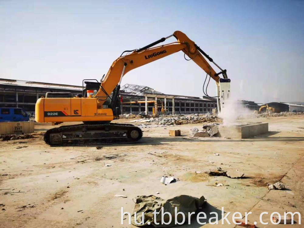 Excavator Hammer Working7